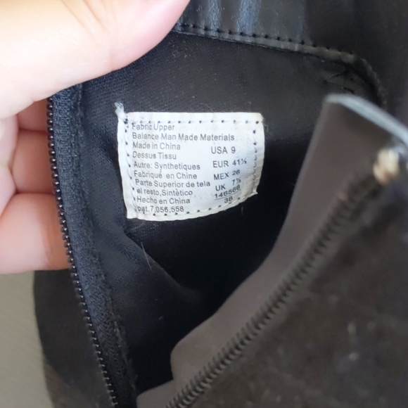 Suede heeled booties - Picture 2 of 3